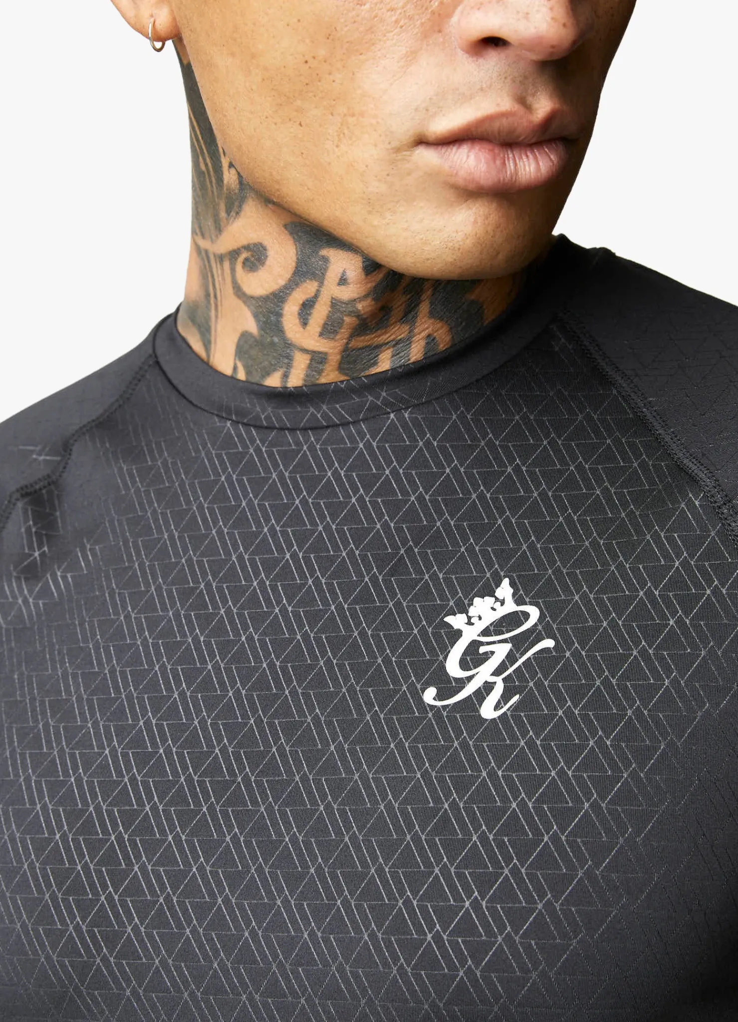 T-Shirts<Gym King Debossed Energy Tee Black