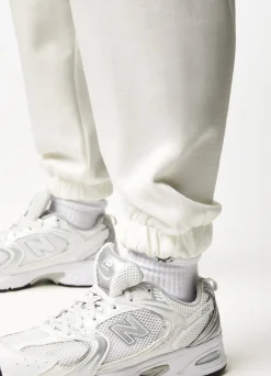 Joggers<Gym King Established Relaxed Fit Jogger Cream