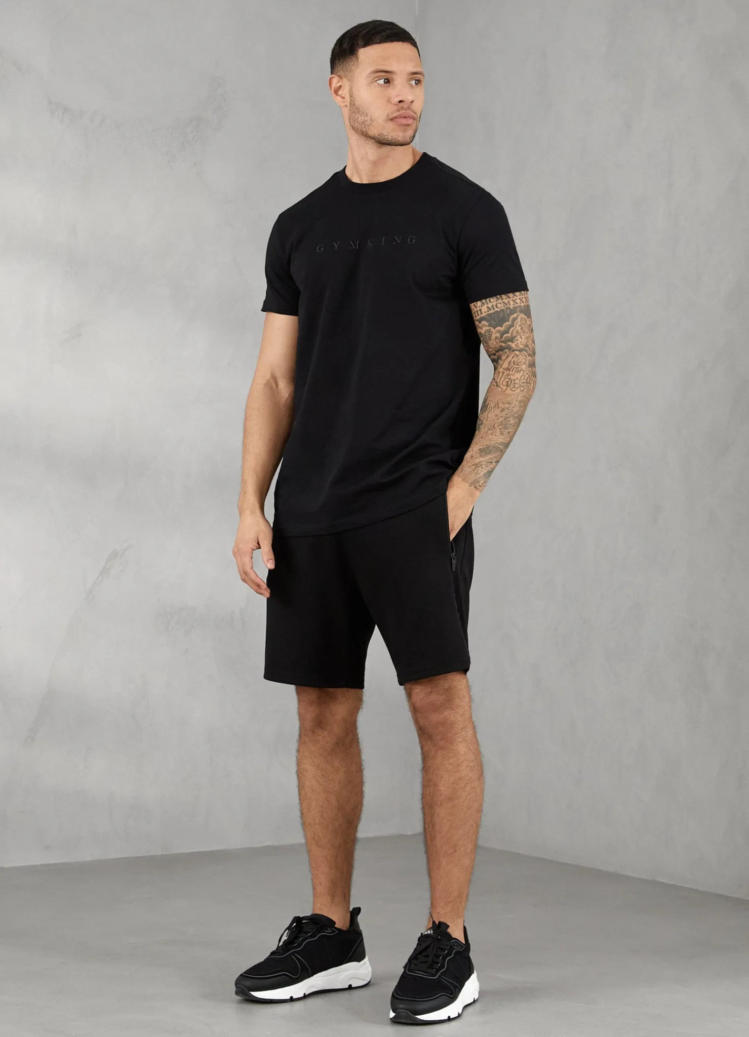 Shorts<Gym King Linear Print Interlock Short Black