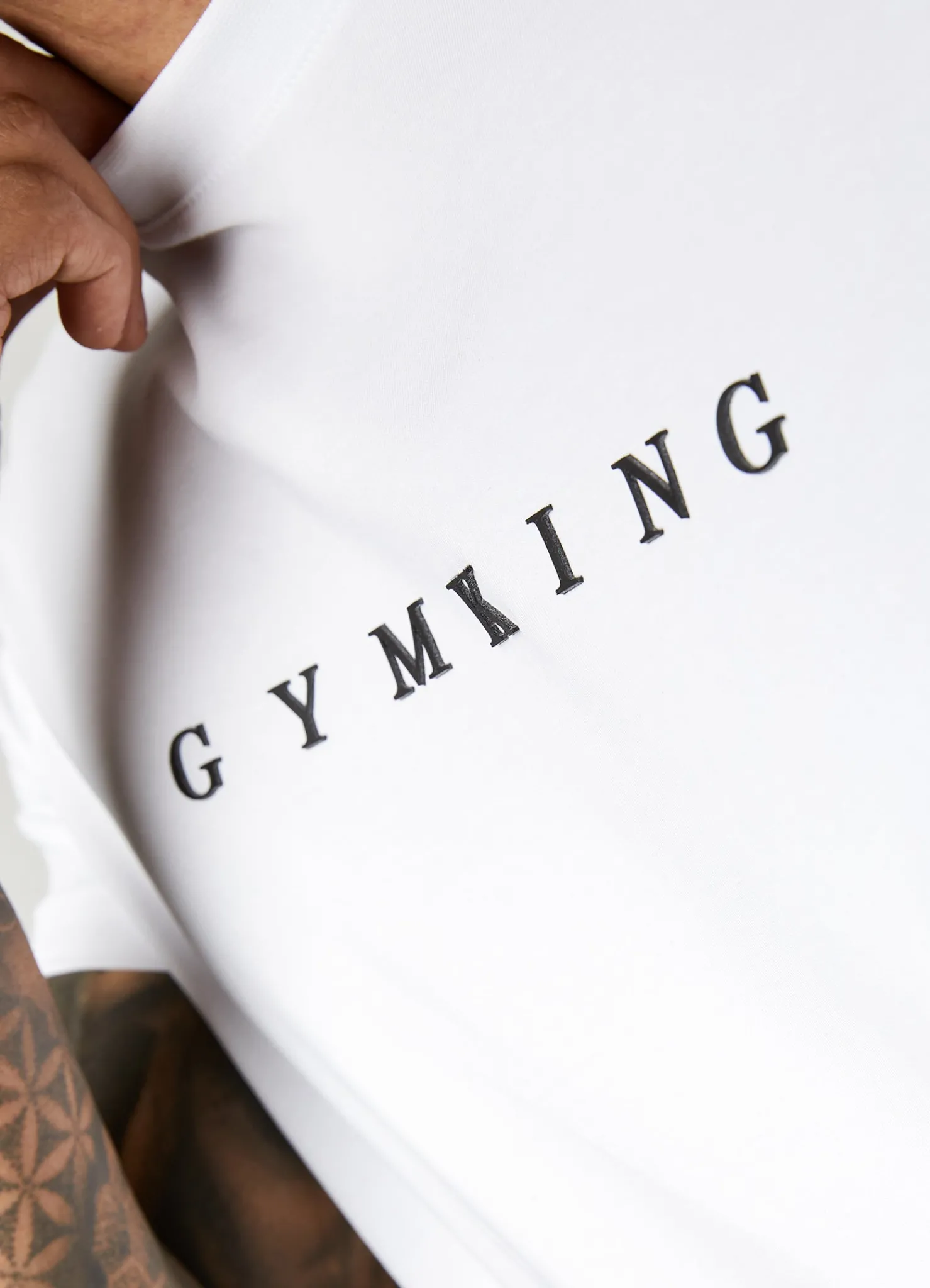 T-Shirts<Gym King Linear Print Tee White