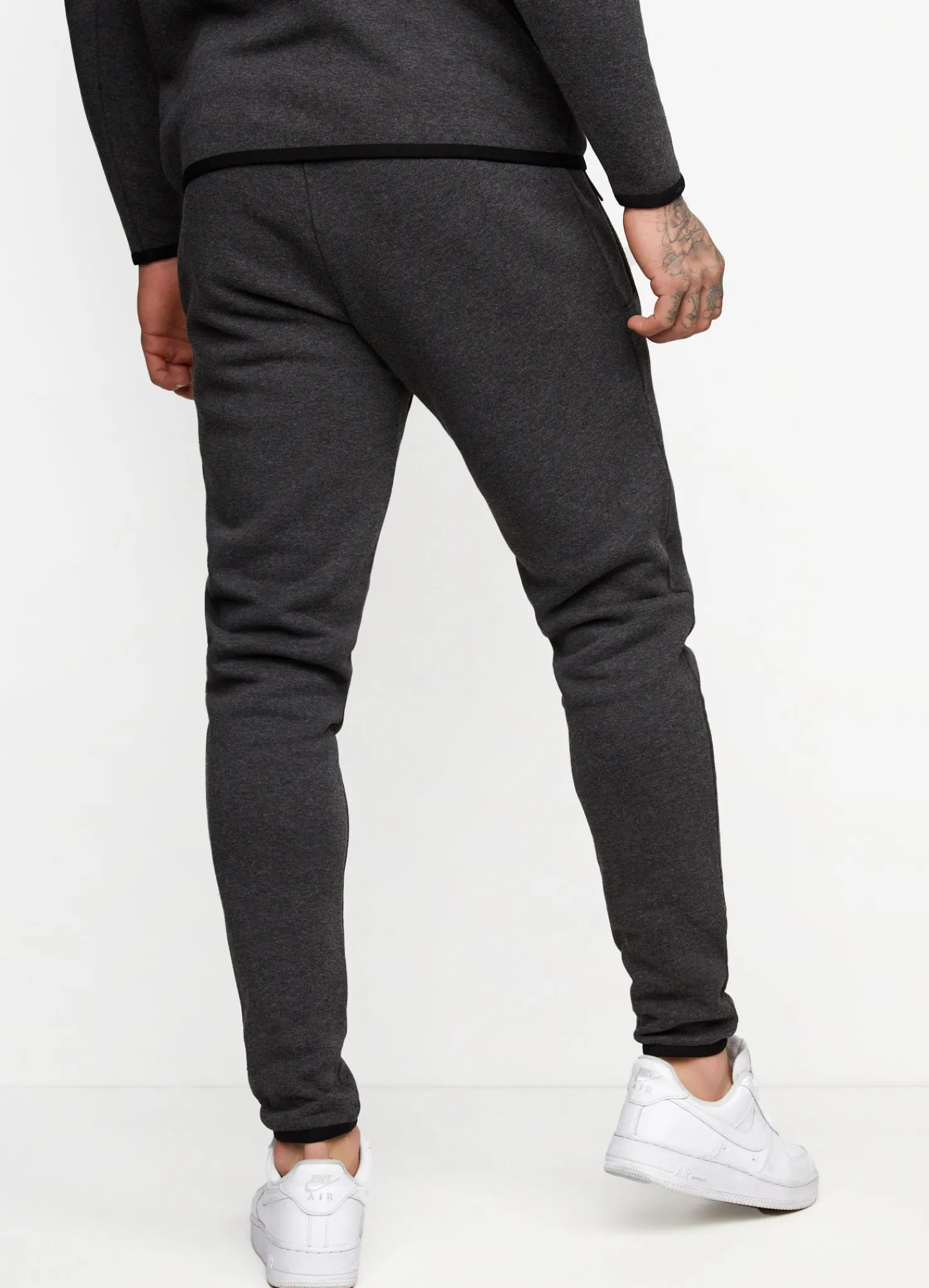 Tracksuit Bottoms<Gym King Utility Tech Jogger Black Marl